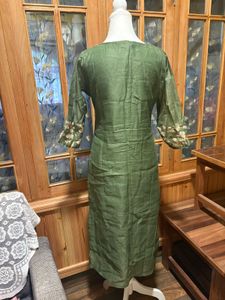 Elegant Green Floral Kurta Set