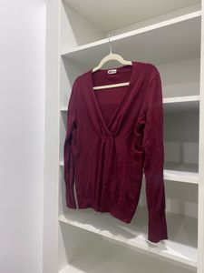 Women’s Burgundy Top
