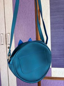 Round Sling Bag