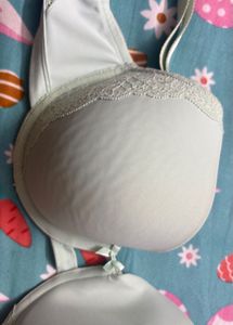 Light Green Lace Trim Bra