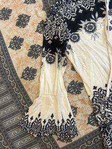 Black &amp; White Print Top