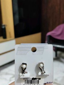Elegant Pearl &amp; Crystal Starburst Earrings