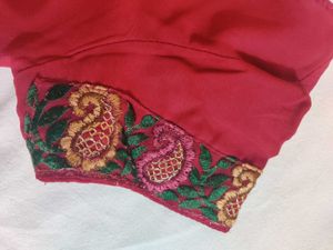 👌Traditional Red ♥️ Embroidered Silk Saree