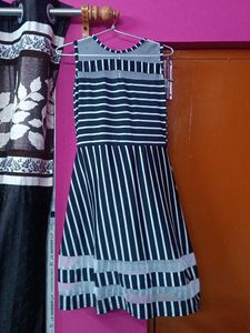 Chic Navy &amp; White Striped Dress