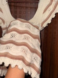 Crocheted Off-White Top🤎