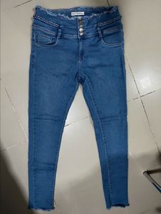 Blue High-Waisted Skinny Jeans