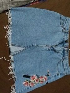 denim skirt