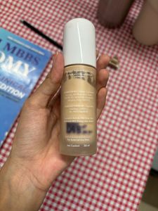 Mamaearth Glow Serum Foundation