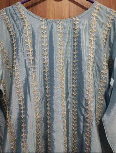 Elegant Blue Embroidered Kurti set