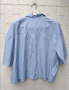 New with tag Striped Cropped Button-Up Shirt
