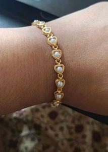 Gold Heart Pearl Bracelet