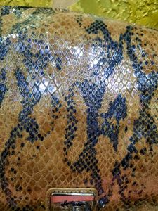 Stylish Snakeskin Print Handbag