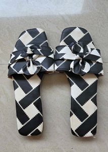 Chic Black & White Slides
