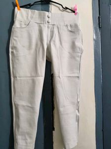 Cream High-Waisted Cropped Pants