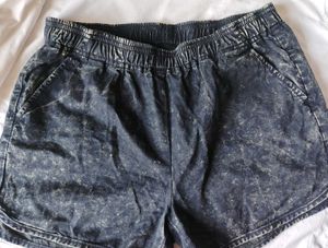 Stylish Acid Wash Denim Shorts
