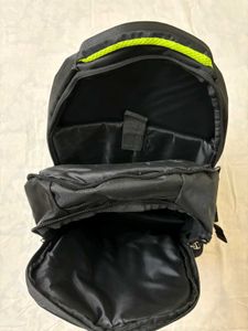 🆕Lotto Black &amp; Neon Star Backpack