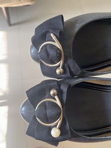 Chic Black Ballet Flats with Bow Detail EU 36