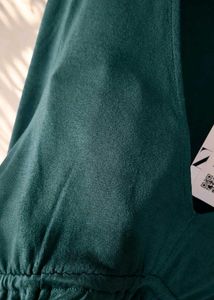 🌿 Midnight Green Ruffled Peplum Crop Top