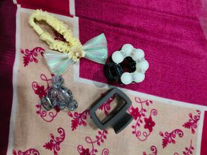 Cute Hair Clips &amp; Scrunchie Set