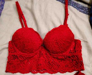 Red Lace Bralette with beautiful brief 👍