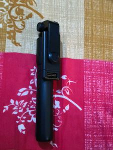 Portable Extendable Selfie Stick