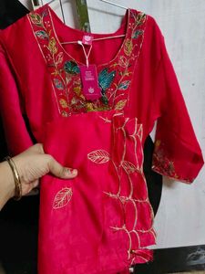 Beautiful Pink Kurta Set with Embroidery