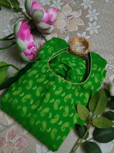 Green 💚 printed Kurtis For Women