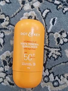 DOT & KEY Vitamin C+E Mineral Sunscreen SPF 50+