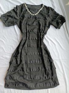 Chic Ruffle Detail Dress