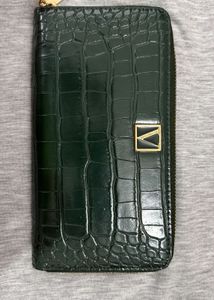 Elegant Green Croc Embossed Wallet