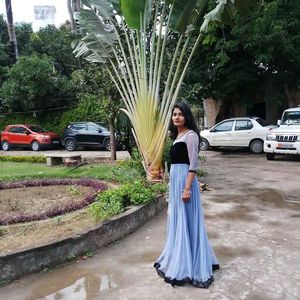 gown