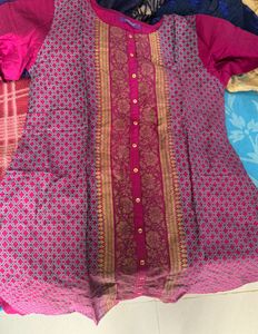 Brocade Inspired Print - Pink