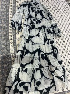 Mango - Swan Print Maxi Dress - colour spr