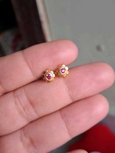 Gold Flower Stud Earrings