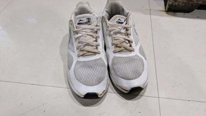 JQR Sports Shoes lightly scratch u can see