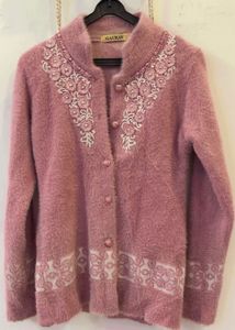 Elegant Pink Floral Cardigan