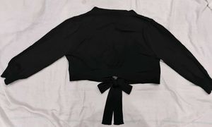 Black Tie-Front Cropped Cardigan(shrug)