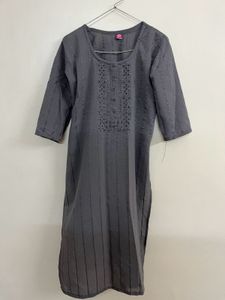 Elegant Grey Embellished Kurta