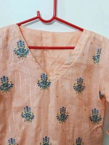 Comfortable Grey cigarette pants and kurti
