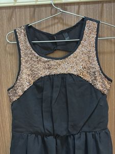 Chic Black Sequin Party Dress