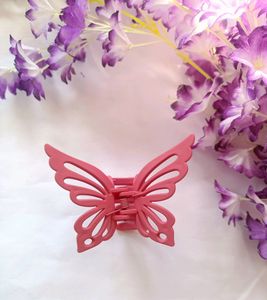 Matte Butterfly 🦋 claw