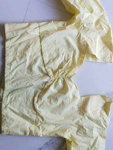 Chic Yellow Ruched Top