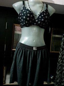 Floral Print Bra & short regular 32-34 size free