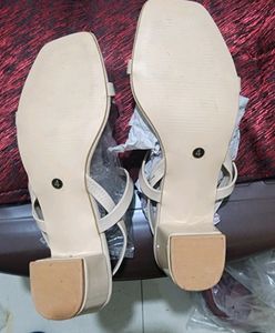Eridani Beige Block Heels