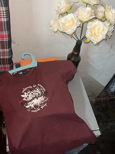Maroon Graphic T-Shirt