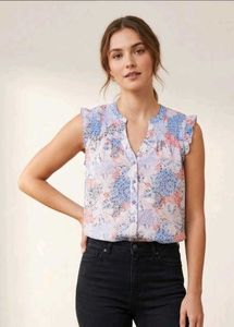 Floral Print Sleeveless V-Neck Blouse