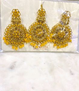 New Beautiful Maang Tika Earring Set