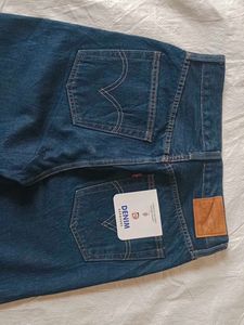 Classic Levi's Blue Denim Jeans