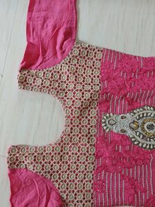 Beautiful Pink Embroidered Kurta