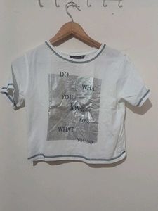Graphic Print Cropped T-Shirt